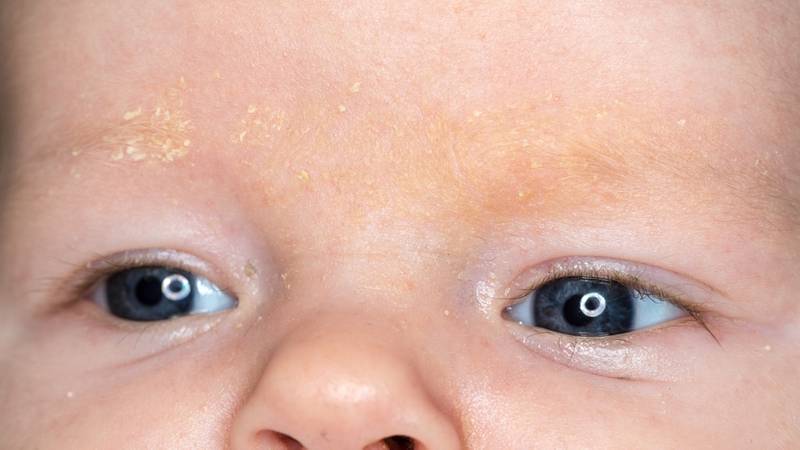 Baby met berg